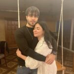 Humaima Malick Instagram - Allah Allah Allah ❤️ May Allah give all of us happiness and peace this coming year … may we all become better human than we are … welcoming this new year with a lot of Dua’s and positivity :) @ferozekhan May Allah always protect our loved ones and keep them happy healthy alive with all of us ameen ! #saymashallah