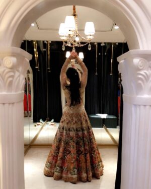 Humaima Malick Instagram - @nomiansari