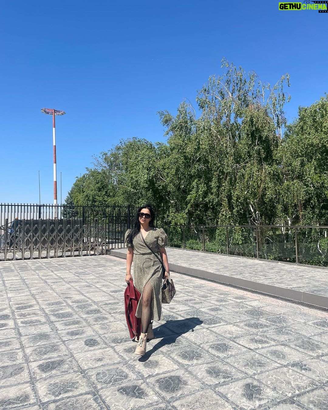 Humaima Malick Instagram - 🌻 Bishkek, Kyrgyzstan