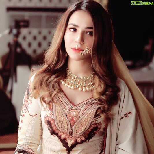 Humaima Malick Instagram - "I love the person I've become, because I fought to become her " @nabila_salon @sonyabattla #showstoppers