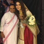 Humaima Malick Instagram - It is people like you who make other like me believe in the good in people, in hard times like these when cruelty and negativity are found in abundance you are a ray of hope and goodness. Thank you for existing and giving me a chance to be a part of this humbling experience. I will forever be greatful to you and your beautiful institution dar-Ul-sukun.