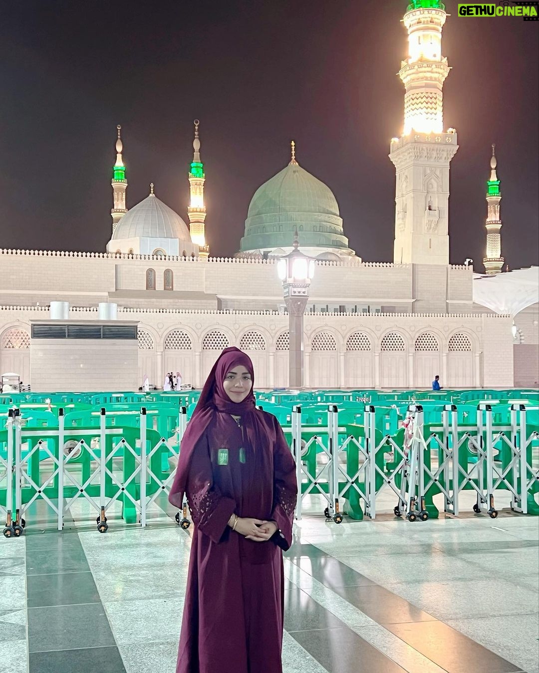 Humaima Malick Instagram - Sakoon Mera 💚 Madina Munarwara mosque al Haram