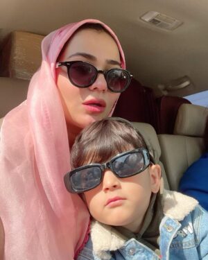 Humaima Malick Instagram - This little man have got my heart in him ❤️…. Let me write this for you so you can read it always and know this …. That no one else absolutely no one else can make me as happy as you can , I can spend hours just looking at your and thanking Allah to gave us you …. I love you the most and you are the topper in my love list Sultanam meri jaanam #saymashallah #awayfromevileyes #mayallahguideusright❤️