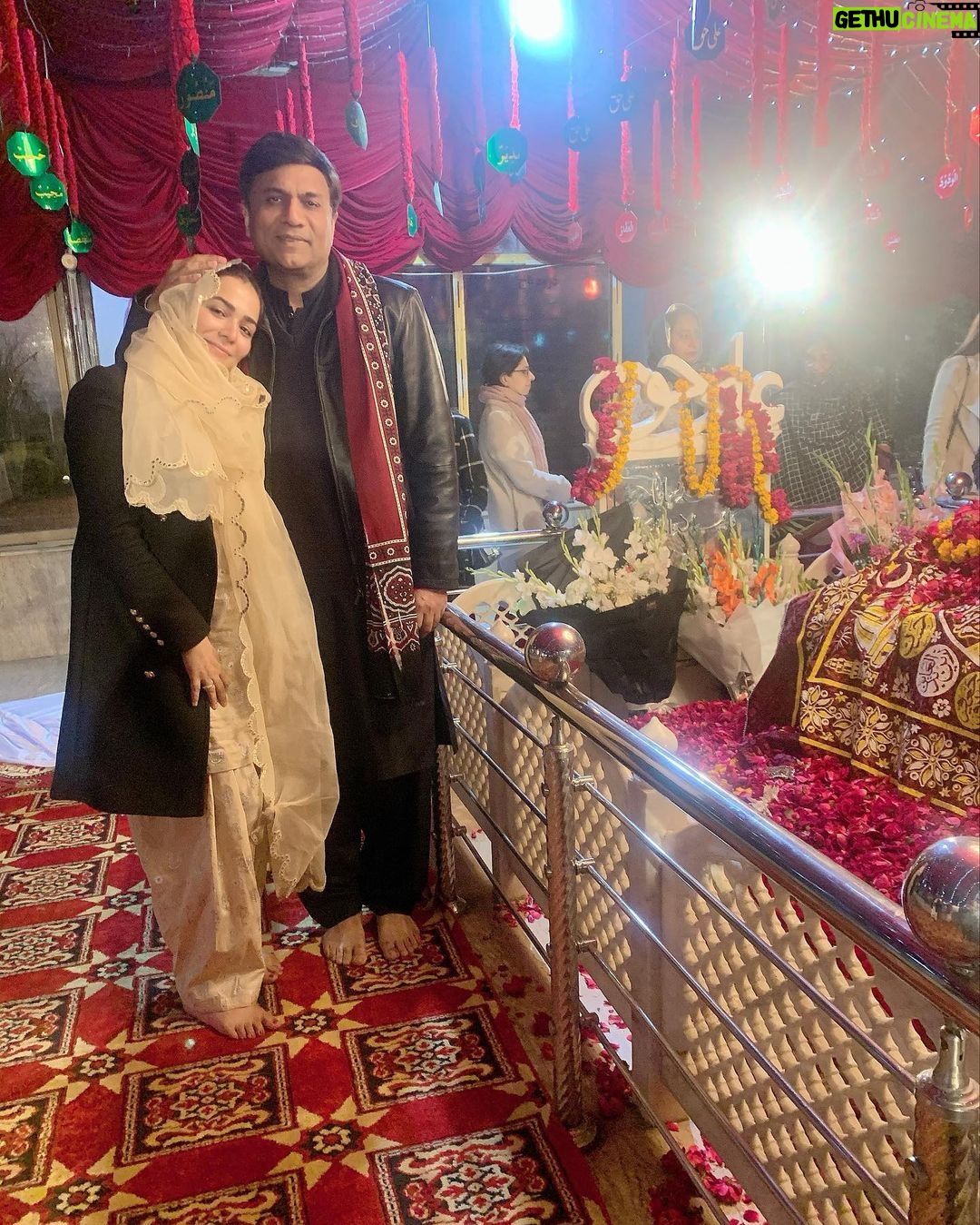 Humaima Malick Instagram - Dua mangiya karo sangiyo kithay murshid na rus jaway Jinhaan day peer rus janday oh junday wii marray rehnday. ❤️ @dr_mjaved @mastmasthealers