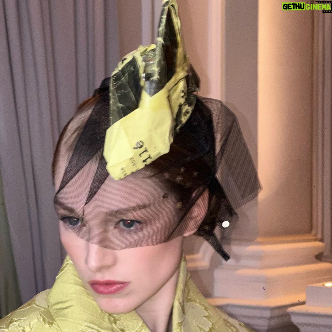 Hunter Schafer Instagram - @thehungergames uk press day 🎩