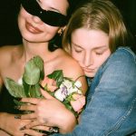Hunter Schafer Instagram - bye summer see u next year🫡