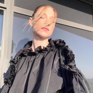 Hunter Schafer Instagram - a kite!!
🪁