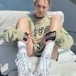 Hunter Schafer Instagram - 👉👈