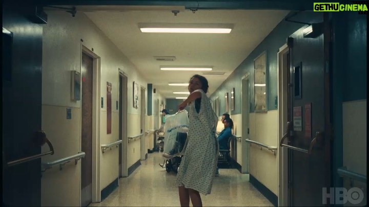 Hunter Schafer Instagram - @euphoria full trailer is here :} <3