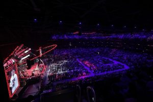 Hussain Al Jassmi Instagram - زيّن الله داركم مثل ما زيّنتوا دارنا 🤍

#full 
#fullhouse 
#soldout 
#aljassmitour 
#eidindubai 
#mydss 
#الجسمي_في_دبي 
#العيد_في_دبي