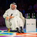 Hussain Al Jassmi Instagram - حوار ثقافي فني تحدثنا به في القمة الثقافية – أبوظبي في منارة السعديات عن ثقافة المجتمع الإماراتي المتعايش بالحب والإحترام وتبادل المعرفة مع شعوب العالم أجمع .. ‏القصص الملهمة للشيخ زايد وقادة الإمارات كانت حاضرة بروحها وسمو معانيها وأخلاقها التي تربينا عليها ونقلناها معنا الى المجتمعات حول العالم .. ‏شكراً للمحاورة الإعلامية منى الشاذلي ‏⁧‫#القمة_الثقافية_أبوظبي2024‬⁩ ‏⁧‫#في_أبوظبي‬⁩