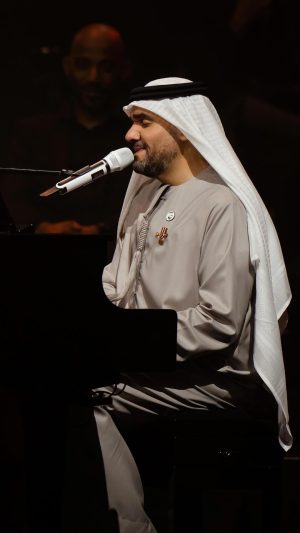 Hussain Al Jassmi Instagram - زينتم الدار ورفعتم سقف الإبهار بجمال حضوركم وتفاعلكم 🇦🇪
شكراً من القلب 🤍
#اليوم_الوطني