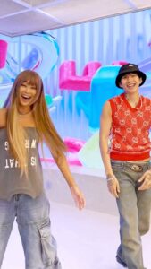 Hyolyn Instagram - 이게 Jay Park 이지 뭐야😭💙❤️ @moresojuplease 최초 챌린지 실패..시켜버리는 오빠는 진짜루 멋쟁이….싸랑함니다…🍭🍬 #이게사랑이지뭐야 #이게사랑이지뭐야챌린지 #이사뭐 #이사뭐챌린지 #thislove #thislovechallenge #효린 #박재범 #HYOLYN #JAYPARK