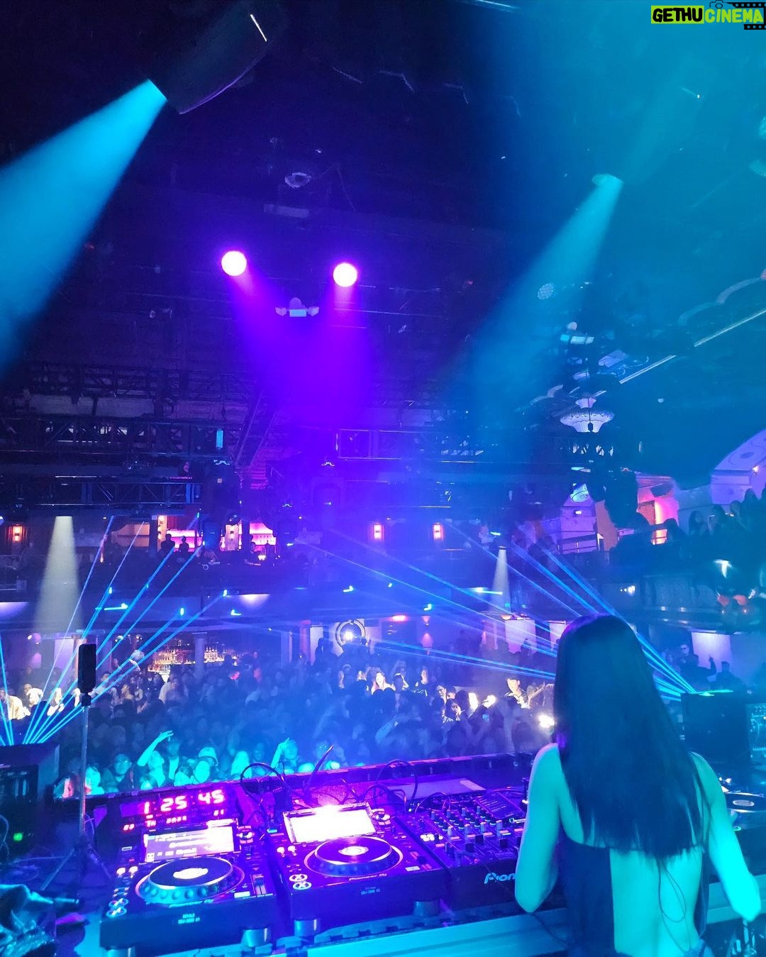 Hyoyeon Instagram - Boston, I’m so captivated by this city! ✨️🌌 It’s hard to put my excitement into words… 📍Next stop - #NYC . #HYO #djhyotour2023_inBOSTON #djhyotour2023_innorthamerica #djhyotour2023 #djhyotour Boston, Massachusetts, USA