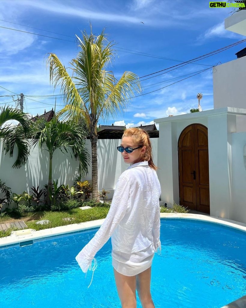 Hyoyeon Instagram - See ya🤎 Bali, Indonesia