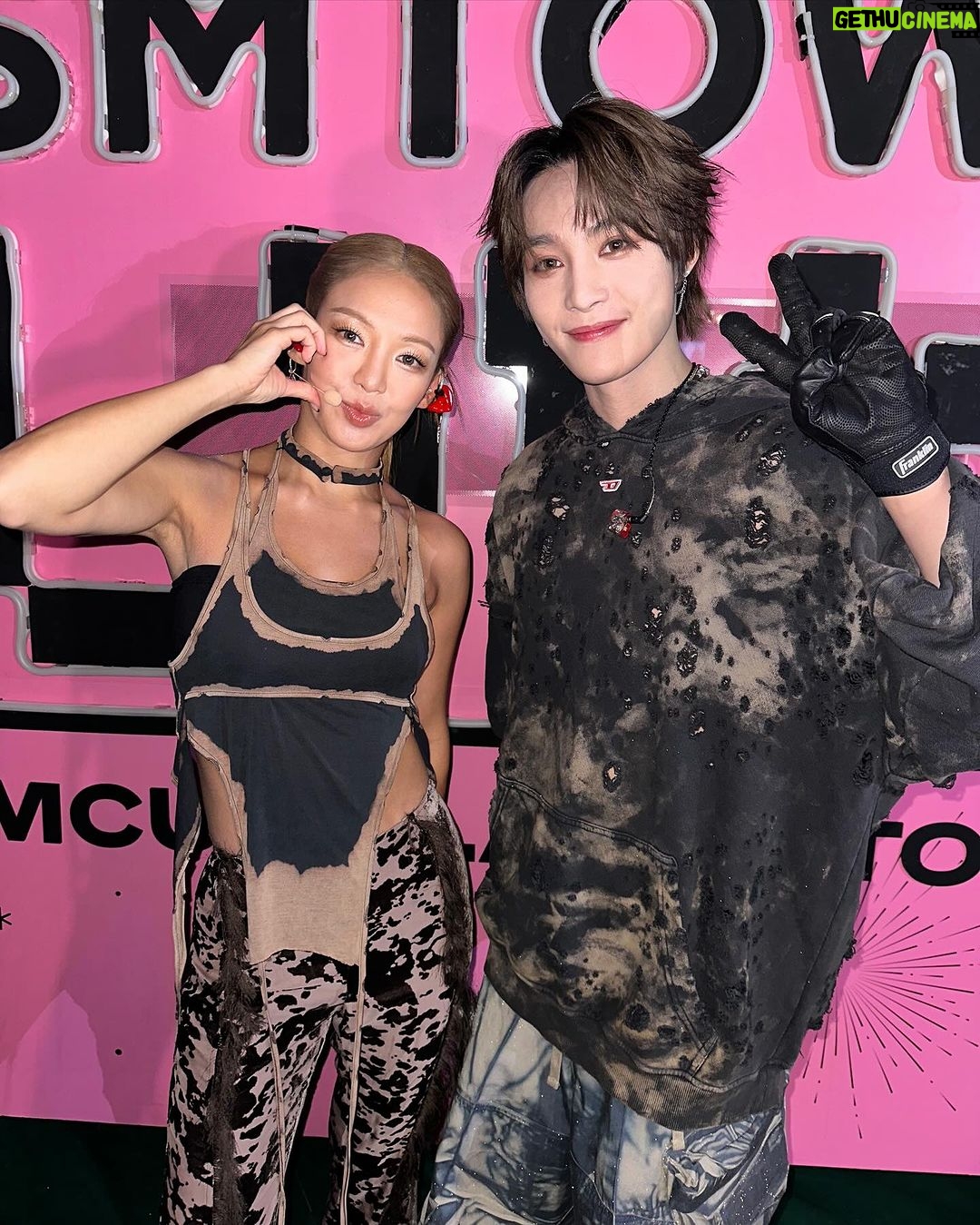 Hyoyeon Instagram - SMTown 2024 ❣️ #TOKYO . #smtown #smtown2024 #smtowntokyo Tokyo Dome