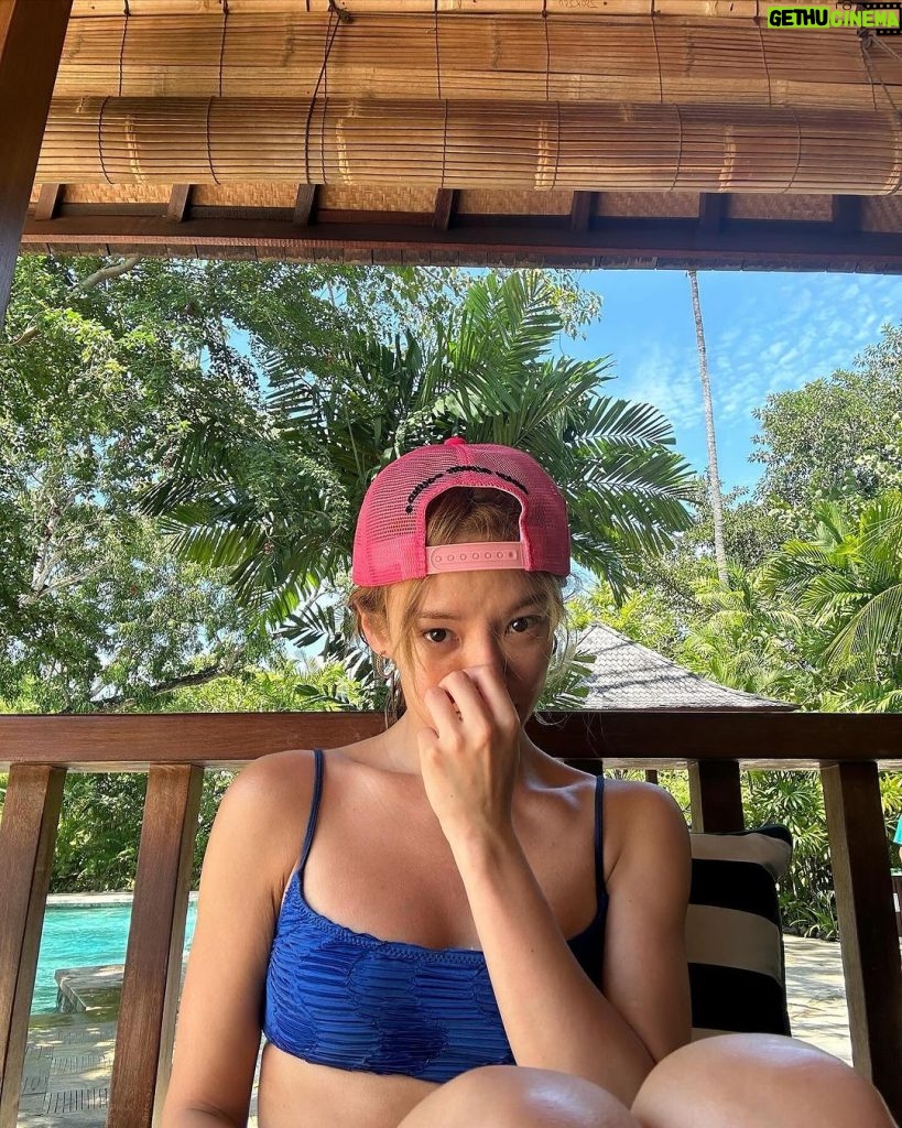 Hyoyeon Instagram - Bali👌🏻🤍 #bali . . ✨✨✨✨✨✨✨✨ Bali, Indonesia