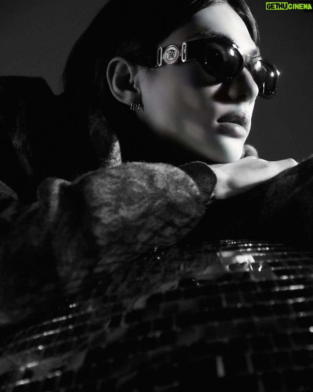 Hyunjin Instagram - Be More Versace 💜 #ad #VersaceHoliday #Versace #VersaceEyewear