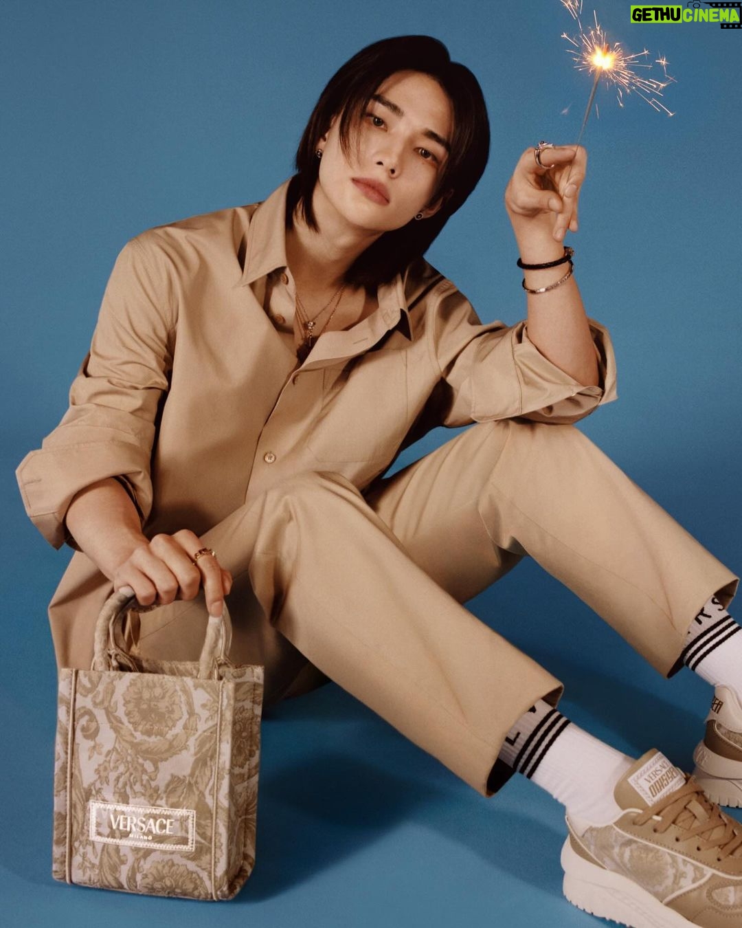 Hyunjin Instagram - Versace superstar... @hynjinnnn ✌️💜 I wanted to celebrate joy with this Holiday campaign—the joy of the season and being surrounded by those we love. I am thrilled Hyunjin has become part of our Versace family. I love your energy and the joyful spirit you bring to these images, @hynjinnnn 🤍