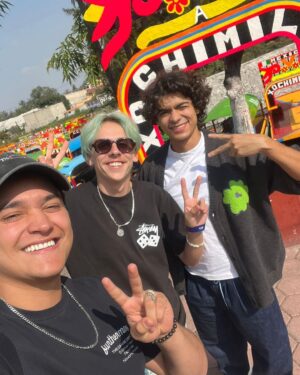 Iñaki Godoy Instagram - Hanging out with the boys 🍻😮‍💨
