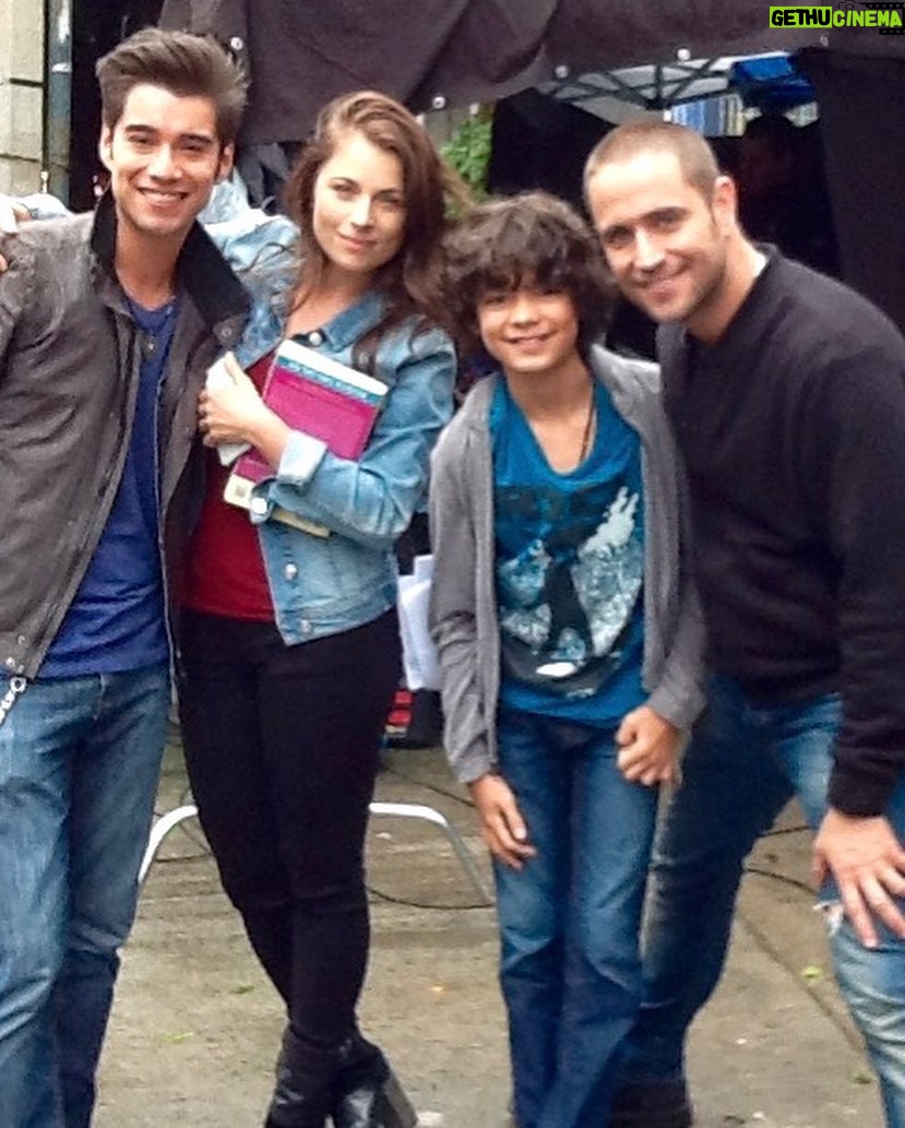 Iñaki Godoy Instagram - BTS of “La querida del Centauro”. This was the first TV show I ever made, where I played a character that to this day remains one of my favorites; “El Gato”. I was so lucky to be surrounded by many talented, kind and passionate people. They taught me so much, and I hold them close to my heart. They made me realize that beyond anything else, filmmaking can give you a family. I think of them to this day, and I’m so proud of what we did. #laqueridadelcentauro