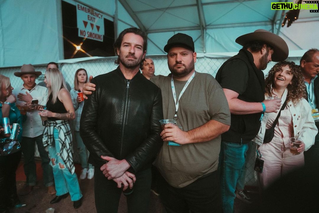 Ian Bohen Instagram - Hottest ticket in town and best singer songwriter and band in the business. If you haven’t seen @laineywilsonmusic live you are truly missing out. * 📸 by @aubreywisephoto