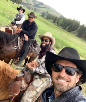 Ian Bohen Instagram - The #BunkhouseBoys are back in action.
*
@yellowstone Season 5
@paramountnetwork
