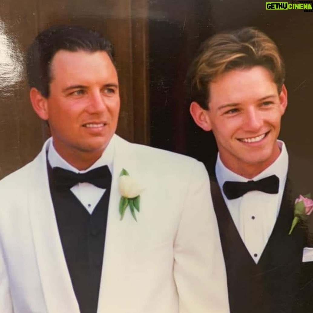 Ian Bohen Instagram - Me and the big bro @bohenshane