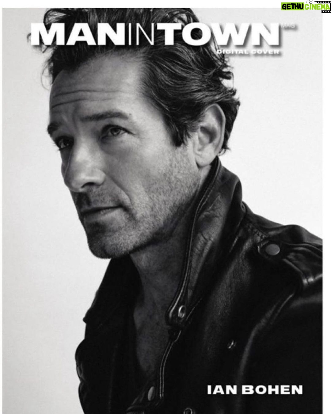 Ian Bohen Instagram - Me holding up clothes. * Thank you @manintownofficial * @federicopoletti Interview by @fabrizioimas Ph. @jenna_berman Grooming @minjee.mowat Ph. Ass. @tahliaatter Best team ever @platformprteam @angiegogo