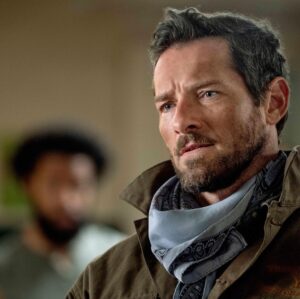 Ian Bohen Instagram - Completely zoned out, early watching tonight’s Ep of @yellowstone.
*
@denimrichards watched the entire marathon so he got blurry.
*
@yellowstone @paramountnetwork
