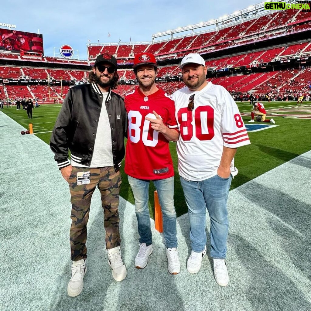 Ian Bohen Instagram - This squad is legit!!! More good times and many more victories on the way. 2024 is going to bring it all. Stay tuned. @levis @49ers @bhosk543 @keenanwrice #FTTB