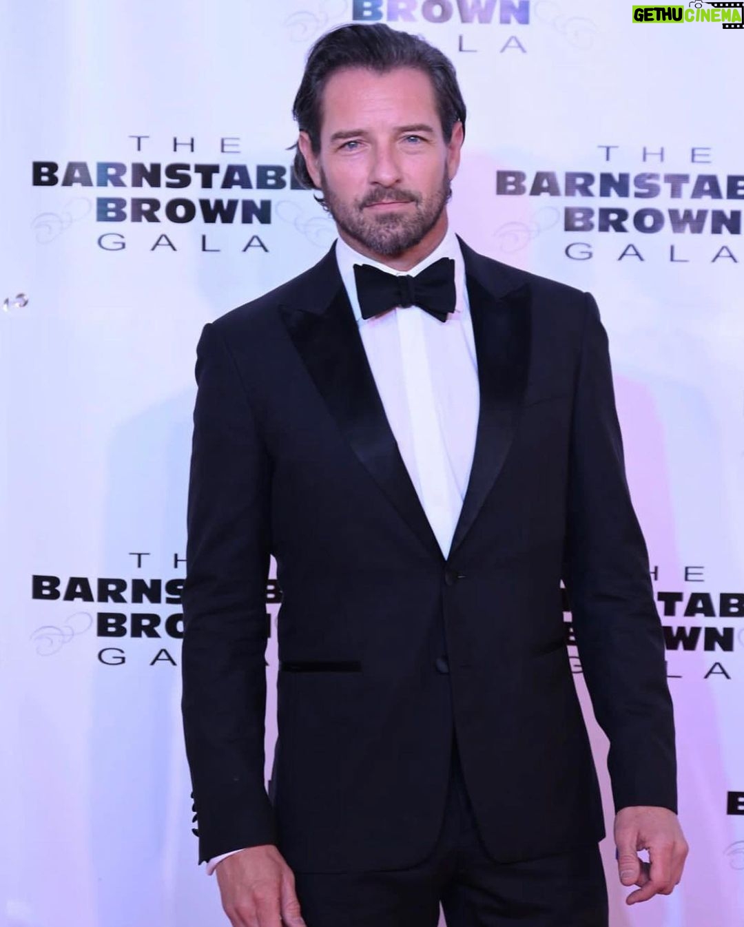 Ian Bohen Instagram - Stunning weekend at @churchilldowns for the 149th #Derby. Saw old friends, made new ones and watched incredible racing. Definitely put it on your bucket list. Thank you @yellowstone and @paramountnetwork for everything and also to @wagoneer for getting me around all weekend.