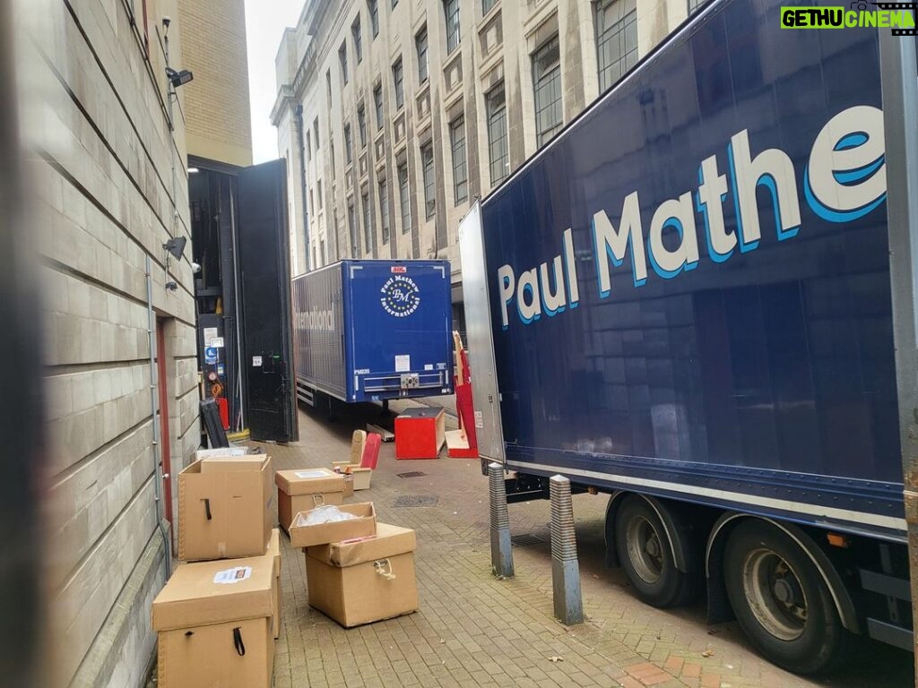 Ian McKellen Instagram - Loading in at The Lyceum Sheffield. Eggcited for speggtacular shows tonight through Saturday, https://mothergooseshow.co.uk for tickets.