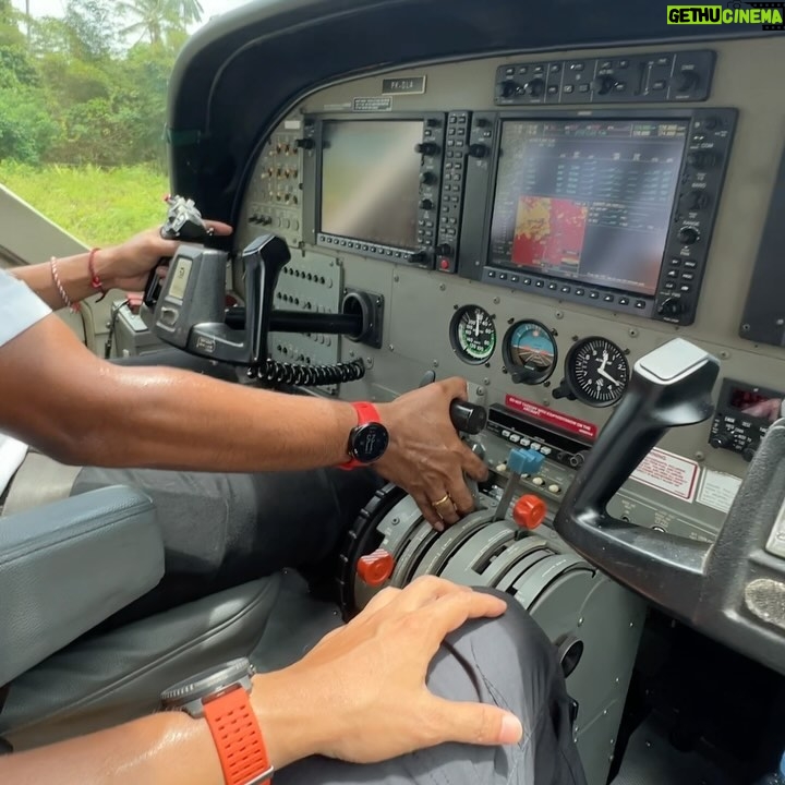 Ibnu Jamil Instagram - berperan sebagai Edu di Film Indonesia Dari Timur Pengalaman kedua kali jadi pilot setelah jadi Halim Perdana Kusuma..beda nya difilm ini saya praktek bawa pesawat nya langsung πβ€οΈ terima kasih @aleniapictures siapa yang udah nonton film @indonesiadaritimurfilm ? #jamilosjourney #indonesiadaritimur #filmindonesia #actor
