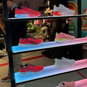 Ibnu Jamil Instagram - Puma Connections🔥❤️‍🔥

selamat untuk @pumaindonesia atas pembukaan store terbesarnya se-Asia Tenggara di Senayan City

📸 @janpiqee 
#jamilosjourney #pumajkt1980 #pumafriendsid