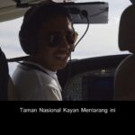Ibnu Jamil Instagram - Semoga kalian, para pejuang kehidupan di perbatasan Indonesia, diberi keselamatan dan kekuatan untuk bertahan di hutan hujan tertua dan terluas di Asia ini. Amin... Pray for captain and engineering of Smart Air.