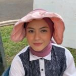 Ibnu Jamil Instagram - Serius ini lagi pada gabut banget kayanyaa😂 Menurut kalian ekspresinya siapa yg paling kocak?🤣 Jangan lupa nonton Jangan Bercerai Bunda setiap jam 22.00 WIB yaa❤️ #revalinastemat #revalinatemat #JanganBerceraiBunda #JBB #BehindTheScene