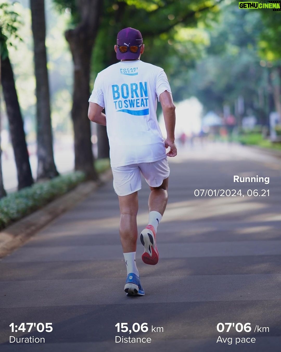 Ibnu Jamil Instagram - level hirarki pelari 1. pelari karena terpaksa 2. pelari karena kewajiban 3. pelari karena kebutuhan 4. pelari karena cinta nah kalian yang mana jon? pendapatan long run hari ini dengan easy pace..alhamdulillah ada peningkatan zona HR nya 🙏🔥 #jamilosjourney #road2LondonMarathon