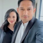 Ibnu Jamil Instagram - Let’s celebrate all the things we’ve been through this year with a style and the lovely one. Good bye 2023, welcome 2024 #RinduFamily #NewYearEve2024 #GRWM #GetReadyWithUsNYEEdition