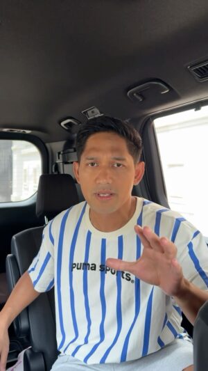 Ibnu Jamil Instagram - review match MU semalam..ada yang tau dimana PEMBANTAIAN???

tim kecamatan yang kurang ajar banget dan udah keluar jalur!!! setuju???

thank @officialrayo.id ❤️‍🔥

#RayoYourSkinMate #jamilosjourney #manchesterunited #mufc
