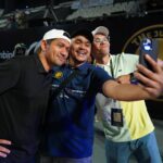 Ibnu Jamil Instagram - memori manis dari cabor Tennis tahun 2023 adalah bisa ikut meramaikan acara tennis THe juaRA nya dari @jebreeetmedia .. selain jadi pemain saya juga dapat tugas cuap2 jadi sportcaster Tennis bareng abang coach @raturandang.andrian thank u bang transfers knowledge nya mantab👍🍺 meskipun jadi pemain mix double saya dan istri @ririnekawati 🤍 kalah dari pasangan @jud1ka & @duma_riris yang jago abis 🫡..tapi seru banget bisa ikut ngerasain dag dig dug nya main tennis ditonton dan disiarkan langsung..tim Jebreeet keren slay parah salut buat all team production nya semoga tahun depan ada lagi ya colek @radotvalent @wandiwanandi @mykeywan 🙏❤️‍🔥 apa momen manis kalian ditahun 2023? #jamilosjourney #tennis #THejuaRA