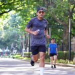 Ibnu Jamil Instagram - latihan pagi ini 10k ditemani @pocarisportid persiapan untuk #JR2LM 2024 📸 @fame_lens #jamilosjourney #runner #pocarisportid