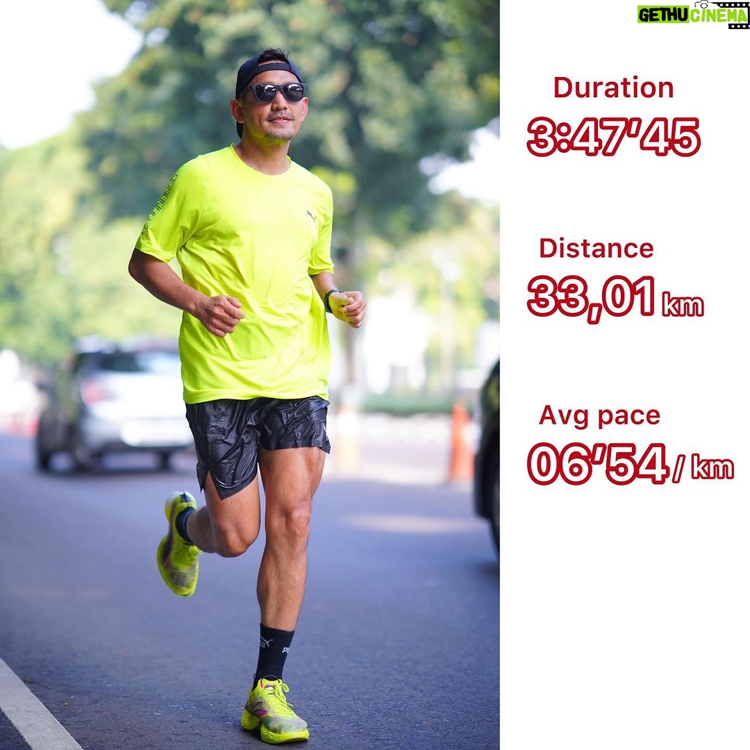 Ibnu Jamil Instagram - sabtu vs minggu ini (easy steady & keep glory) #JamilosJourney road 2 London Marathon 2024 biar malam ini kuat nonton MU …aargghhhhh!!! sikaaaat jon #jamilosjourney #pumafriendsid #suuntoindonesia