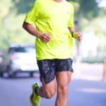 Ibnu Jamil Instagram - persiapan jadi Striker MU gantiin posisi Hoijlund jon siapa tau aja gak dipanggil Ten Hag 🔥 peak Long Run 33 KM #JamilosJourney London Marathon 2024 #jamilosjourney #londonmarathon #pumafriendsid #pumafastR2