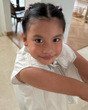 Ibnu Jamil Instagram - Yaya dan ritual pagi nya

have a good day Abigail Cattleya ❤️‍🔥🏀🫡

#jamilosjourney #yayastory