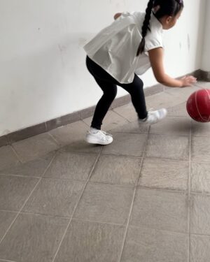Ibnu Jamil Instagram - Yaya dan ritual pagi nya

have a good day Abigail Cattleya ❤️‍🔥🏀🫡

#jamilosjourney #yayastory
