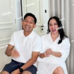 Ibnu Jamil Instagram - ⚠️Baca sampai habis ada pengumuman pemenang⚠️ Istri emang ngga pernah salah, tapi kali ini kamu salah sayang @ririnekawati🤣🤣🤣 Berhubung video gw yang tarik-tarikan rame di mana-mana. Sekarang gw mau klarifikasi Jon Jadi kemarin tuh motor gue kehabisan bensin. Pas ketemu Mobil™️ POM Mikro Ririn bilang itu CUMA buat Mobil. Makanya kita tarik-tarikan di pinggir jalan kocak bgt. Pas kita tanya, ternyata Mobil™️ POM Mikro bisa buat motor jooonn! Mobil itu cuma nama brand-nya. Mobil™️ POM Mikro punya Gasoline 92 yang jempolan, bikin tarikan mesin lebih enteng. Udah gitu deket dari rumah. Nextnya gw isi bensin langsung di Mobil POM Mikro aja ah, ngga pake maju mundur lagi🤪 Nungguin pengumuman pemenang ya? Buat nama-nama di bawah ini, selamat ya masing-masing memenangkan 1jt rupiah dan voucher bensin Mobil™️ POM Mikro! 1. @Agazzaga 2. ⁠@niyavi_ 3. ⁠@greasybilly 4. ⁠@davidmuslim 5. ⁠@nesitaangl 6. @⁠faldygabriel 7. ⁠@dianirossie 8. @⁠yuliatinurhasanah 9. ⁠@ap28pa 10. ⁠@malyazllyn 11. ⁠@hanim.khisbiyah07 12. ⁠@iamwieeraaa93 13. ⁠@ferulikh 14. ⁠@rullihardianto 15. ⁠@syahriatul_isma Buat para pemenang bisa langsung DM Instagram @mobillubricantsid buat pengambilan hadiah. Follow sekalian deh! soalnya suka banyak giveaway berhadiah menarik. Menyala capt!!