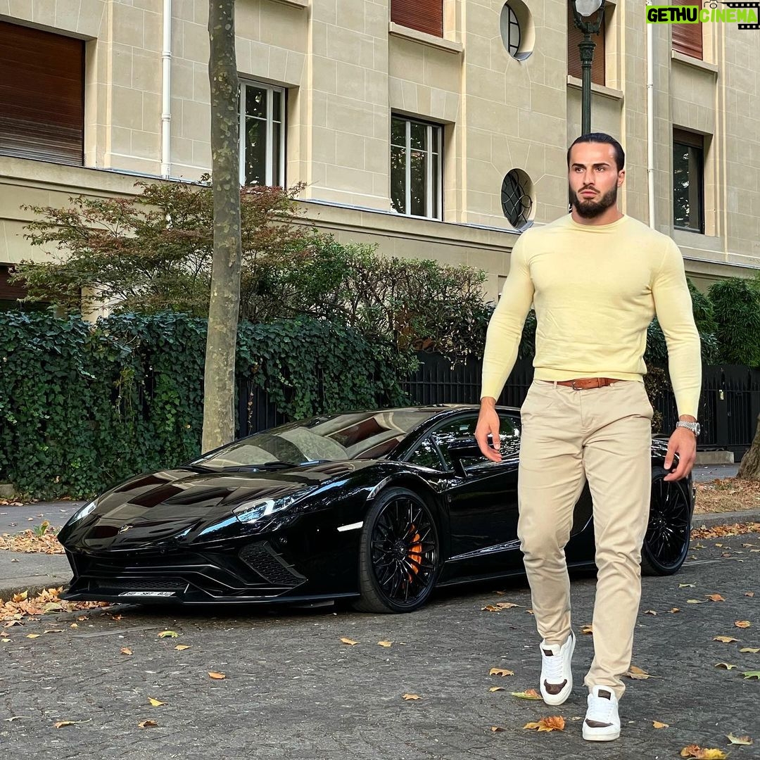 Ibrahim Tsetchoev Instagram - CORE ROGE ou pas ? Vous préférez Aventador ou bien Huracán ? Paris, France
