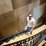 Ibrahim Tsetchoev Instagram – Paparazzi got me!
non je rigole 😏
vous validé ? si oui CORE ROGE 😬 Avenue Montaigne
