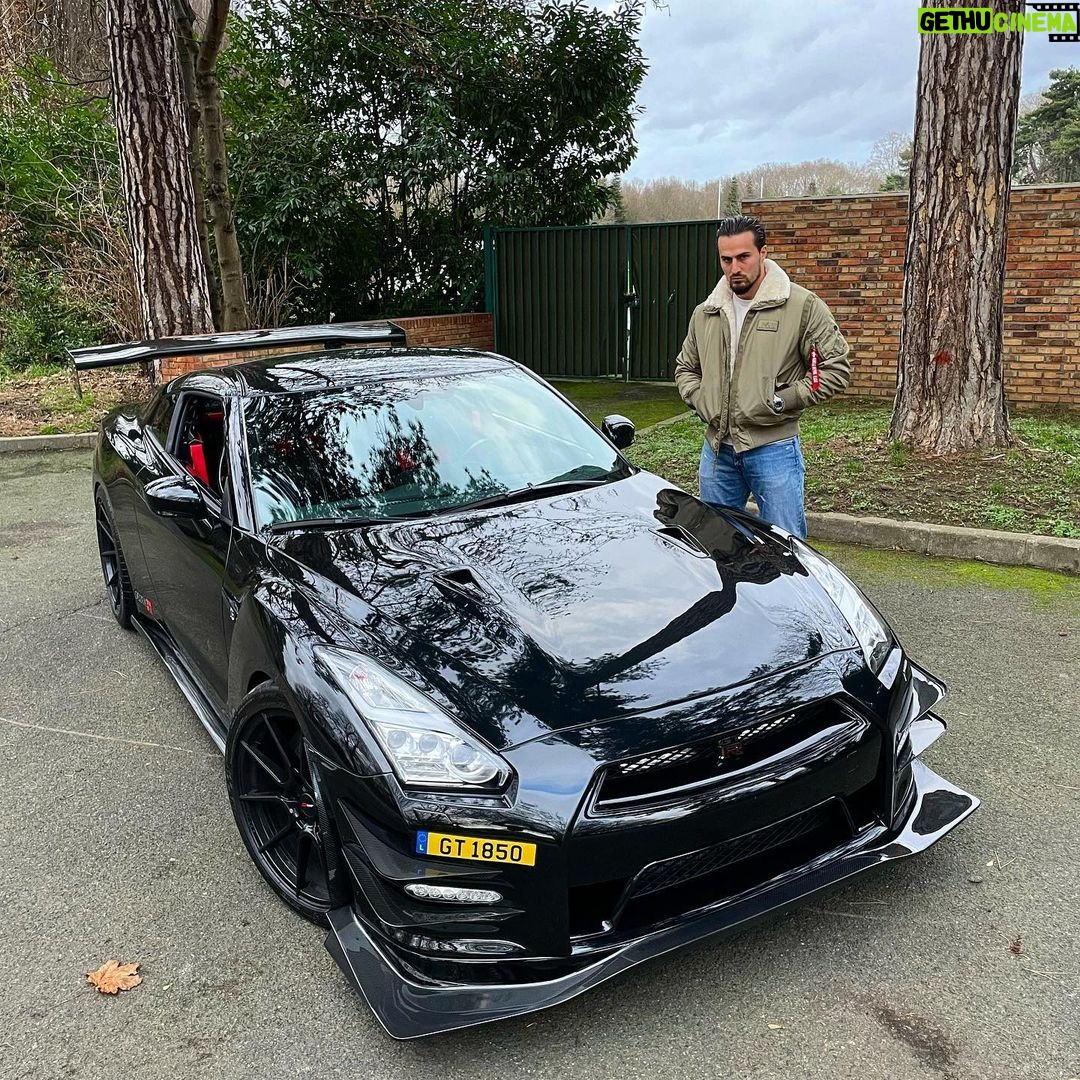 Ibrahim Tsetchoev Instagram - Une des plus puissante de Nissan GTR de l’Europe, une bête de 1600ch qui appartiens a @gunesozcan.psr , si vous voulez une petite video dites le moi et je le ferais ! oublié pas un CORE ROGE ❤️ Boulogne-Billancourt, France
